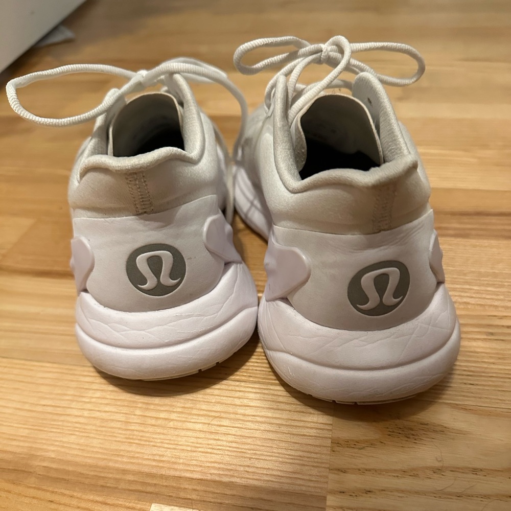 lululemon athletica blissfeel Sneakers